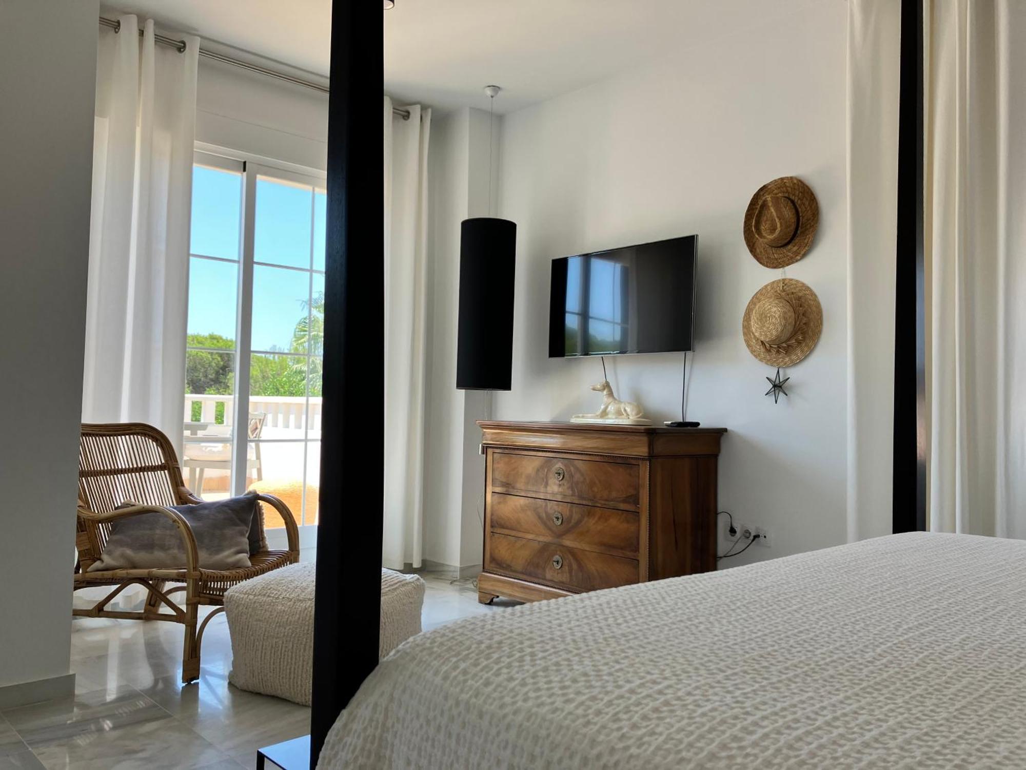 Villa De La Luz Luxury Guesthouse El Portil Oda fotoğraf