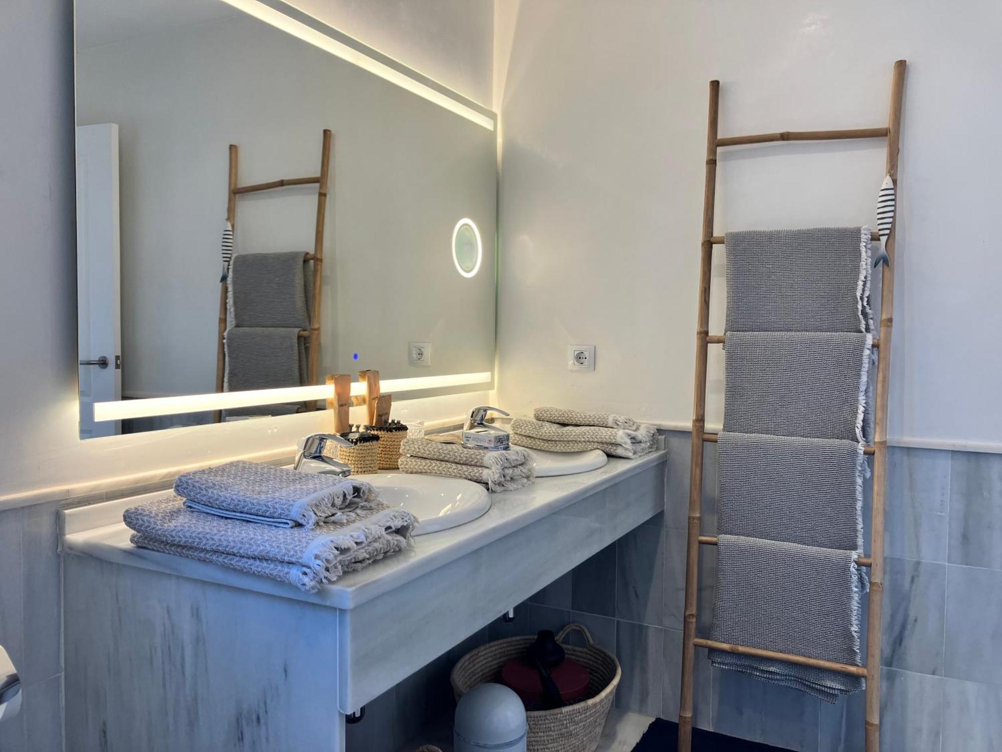 Villa De La Luz Luxury Guesthouse El Portil Oda fotoğraf